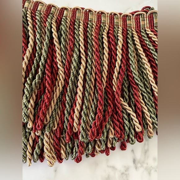 Bouillon fringe red green remnants 64” - Picture 2 of 5